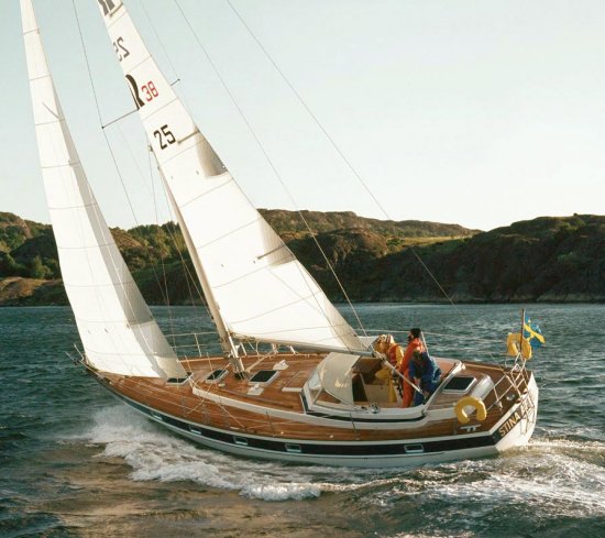 Hallberg-rassy 38