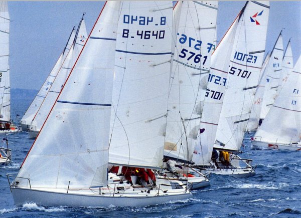 First Class 8 (beneteau)