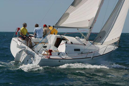 First 27.7 (beneteau)