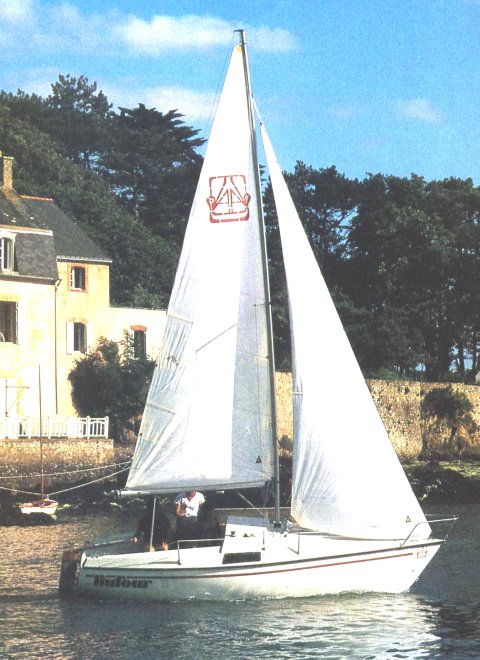 Dufour T6