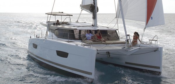 Lucia 40